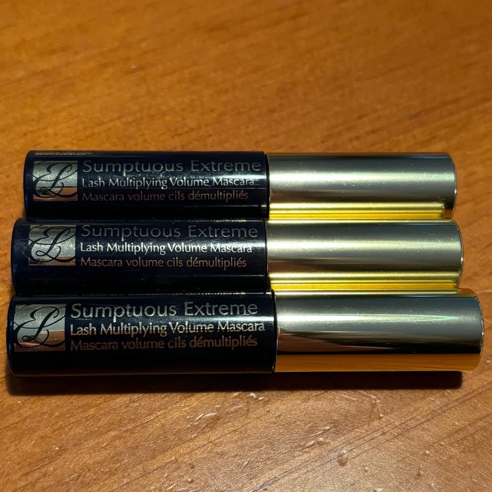 3 Estée Lauder Sumptuous Extreme Lash Mascaras